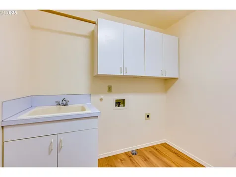 7912 SW Skyhar Court Portland OR 97223