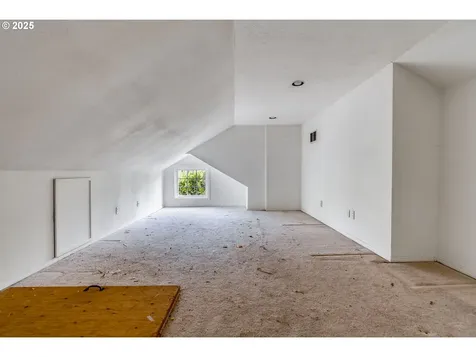 7912 SW Skyhar Court Portland OR 97223