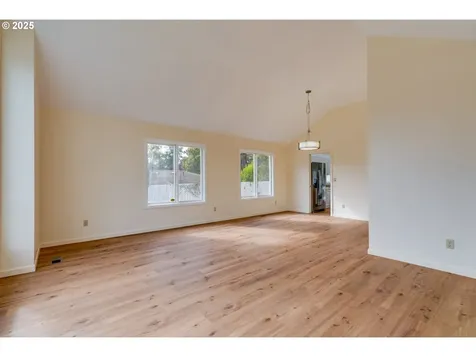 7912 SW Skyhar Court Portland OR 97223
