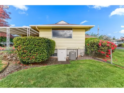670 NW 5th Street Gresham OR 97030