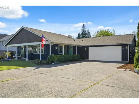 624 N Pershing Street Mt. Angel OR 97362