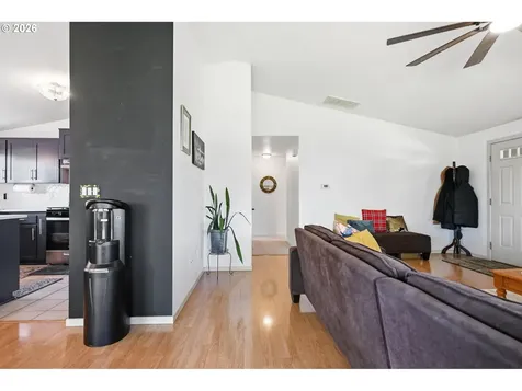 624 N Pershing Street Mt. Angel OR 97362