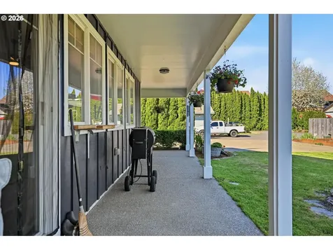 624 N Pershing Street Mt. Angel OR 97362