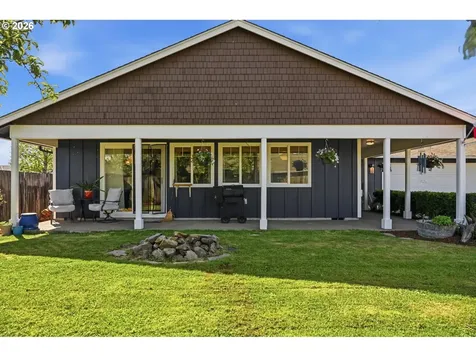 624 N Pershing Street Mt. Angel OR 97362