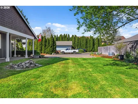 624 N Pershing Street Mt. Angel OR 97362