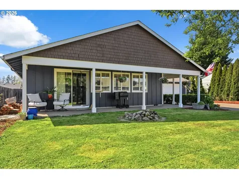 624 N Pershing Street Mt. Angel OR 97362