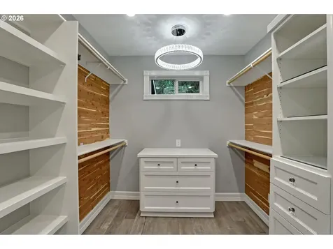 8725 SW White Pine Lane Portland OR 97225