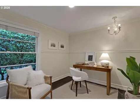 8725 SW White Pine Lane Portland OR 97225
