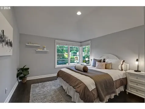 8725 SW White Pine Lane Portland OR 97225