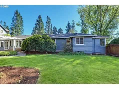 8725 SW White Pine Lane Portland OR 97225