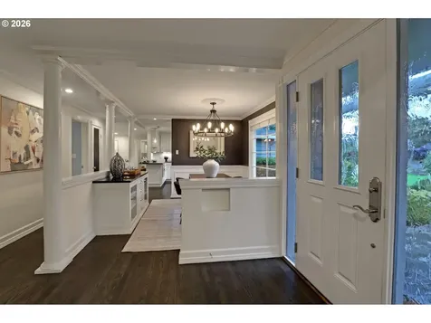 8725 SW White Pine Lane Portland OR 97225