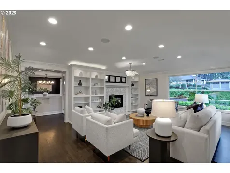 8725 SW White Pine Lane Portland OR 97225