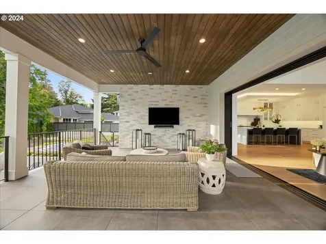 13305 Amber Place Lake Oswego OR 97034
