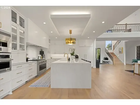 13305 Amber Place Lake Oswego OR 97034