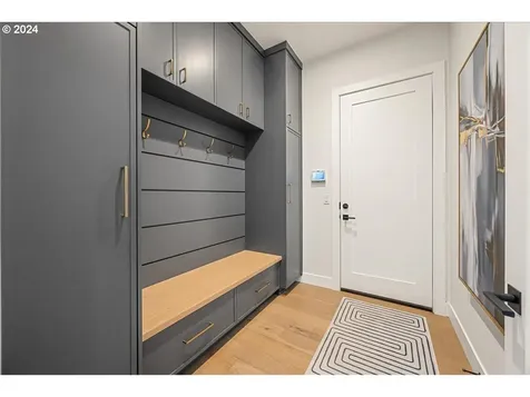 13305 Amber Place Lake Oswego OR 97034