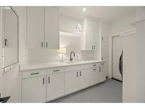 13305 Amber Place Lake Oswego OR 97034