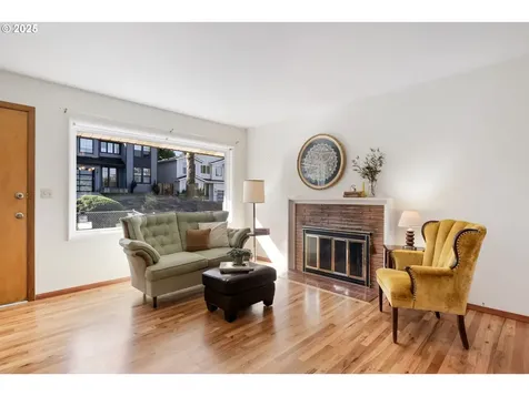 3027 SW Illinois Street Portland OR 97239