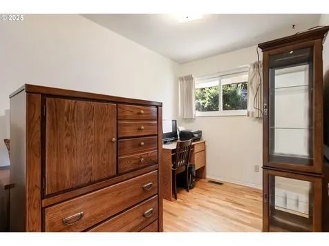 3027 SW Illinois Street Portland OR 97239
