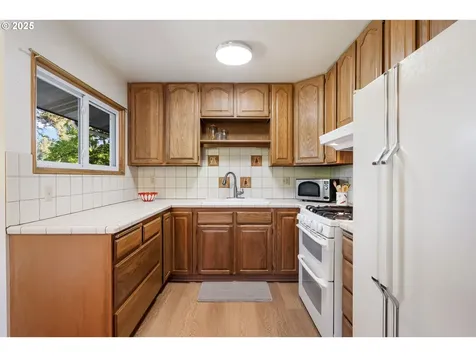3027 SW Illinois Street Portland OR 97239