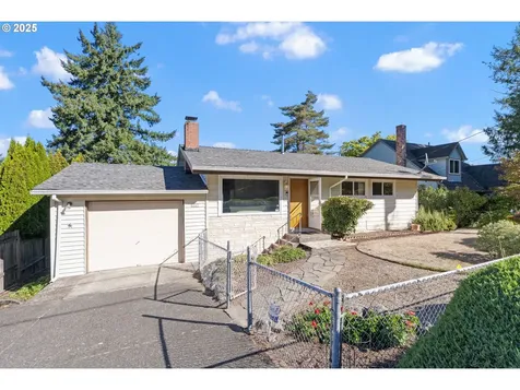 3027 SW Illinois Street Portland OR 97239