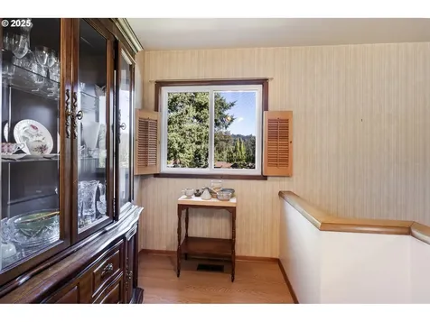 3027 SW Illinois Street Portland OR 97239