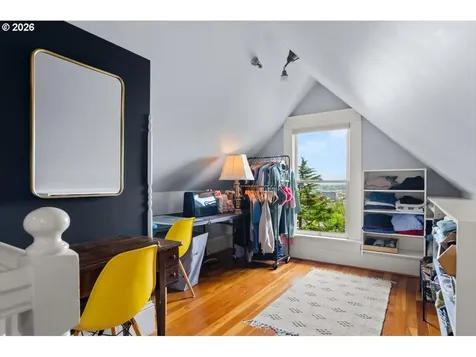 1931 SW 14th Avenue Portland OR 97201