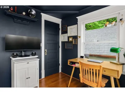1931 SW 14th Avenue Portland OR 97201