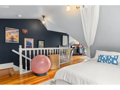 1931 SW 14th Avenue Portland OR 97201