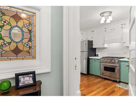 1931 SW 14th Avenue Portland OR 97201