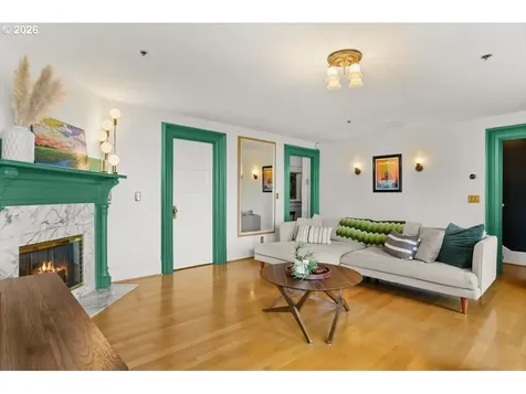 1931 SW 14th Avenue Portland OR 97201