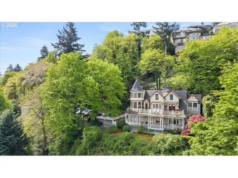 1931 SW 14th Avenue Portland OR 97201