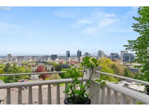 1931 SW 14th Avenue Portland OR 97201