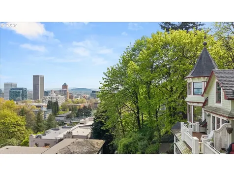 1931 SW 14th Avenue Portland OR 97201