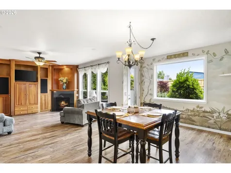 535 Maple Street Mt. Angel OR 97362