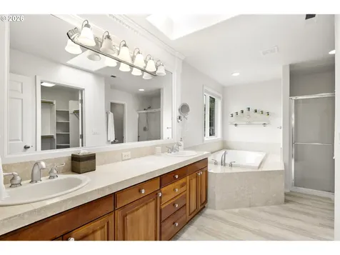 535 Maple Street Mt. Angel OR 97362