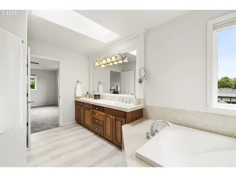 535 Maple Street Mt. Angel OR 97362
