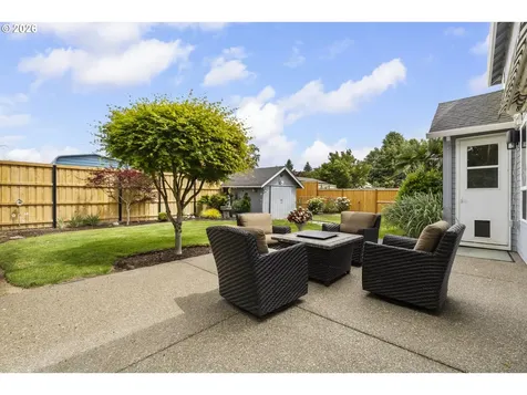 535 Maple Street Mt. Angel OR 97362