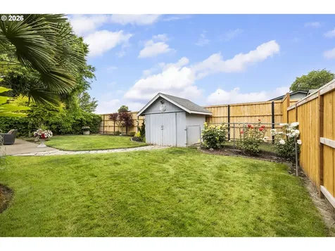 535 Maple Street Mt. Angel OR 97362