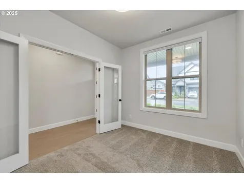 1009 NE 17th Avenue Canby OR 97013