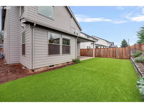 1009 NE 17th Avenue Canby OR 97013