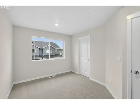 7522 NW Elise Avenue Portland OR 97229