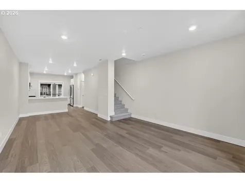 7522 NW Elise Avenue Portland OR 97229