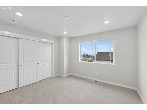 7522 NW Elise Avenue Portland OR 97229