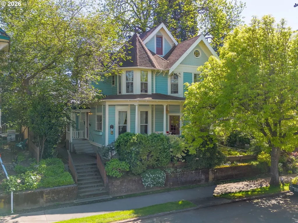 1842 1848 SE Ankeny Street Portland OR 97214