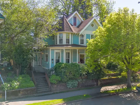 1842 1848 SE Ankeny Street Portland OR 97214