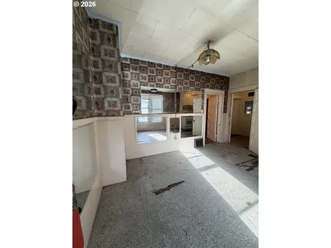 438 SE 30th Place Portland OR 97214