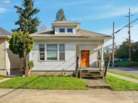 438 SE 30th Place Portland OR 97214