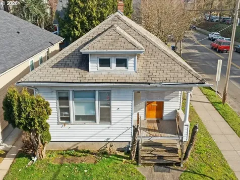 438 SE 30th Place Portland OR 97214