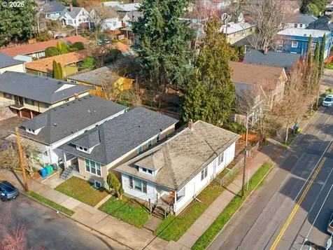 438 SE 30th Place Portland OR 97214