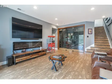 447 NW Mt Mazama Street Mcminnville OR 97128